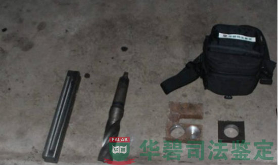 涉案機床樣品外觀圖-取回后樣品